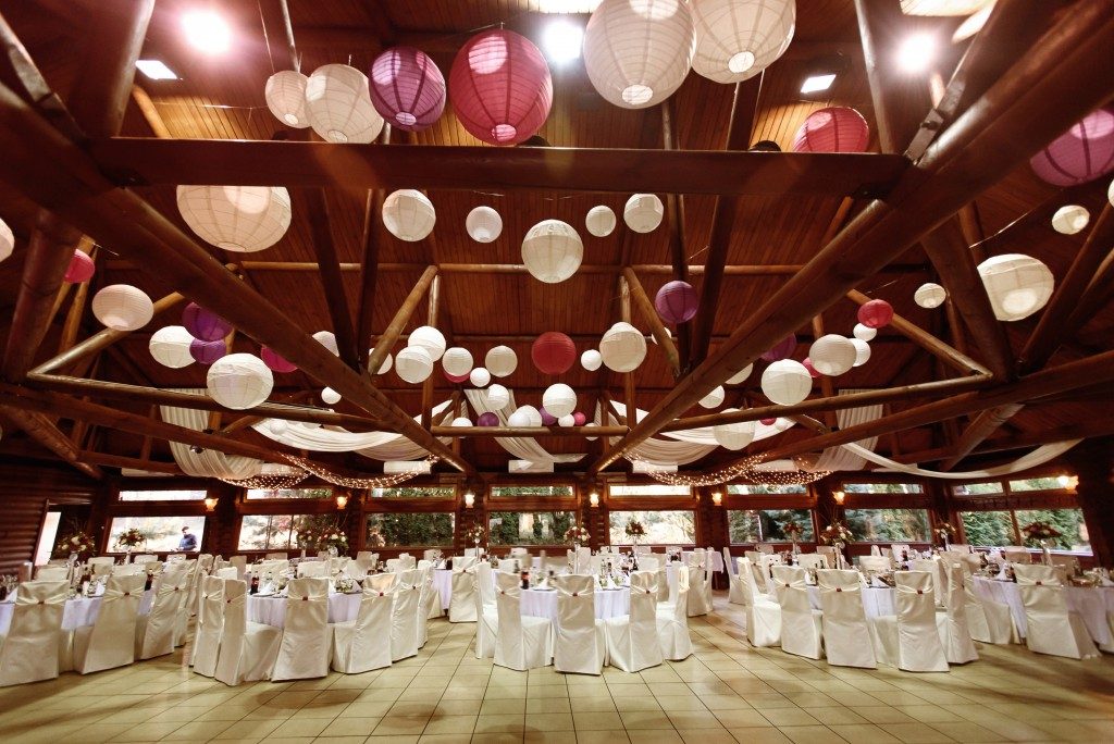 Luxury decorated place ceiling for wedding reception