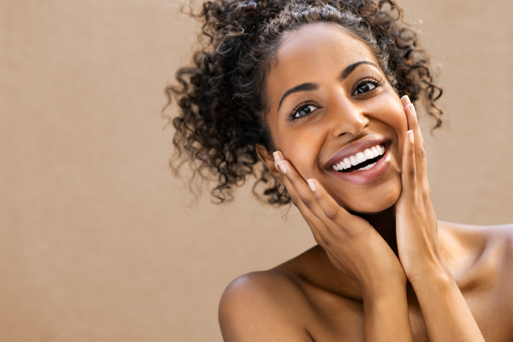 Beautiful young woman smiling